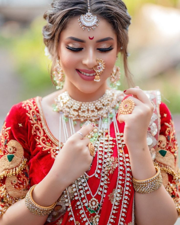 Maharastrian wedding attire